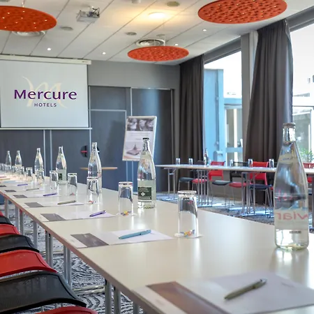 Hotel Ibis Portes Du Luberon 3*